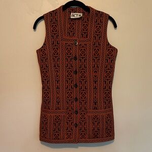 ACT III Women's Black and Orange Geometric Button Down Vest